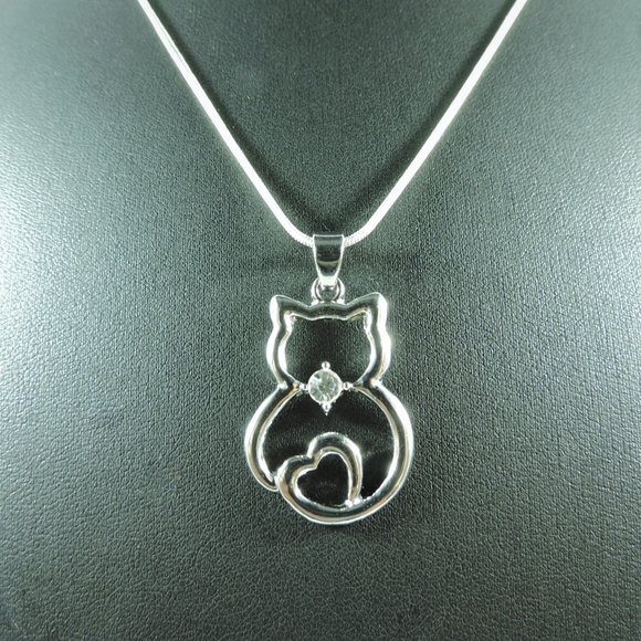 Silver Cat Heart Pendant Necklace - Picture 3 of 4